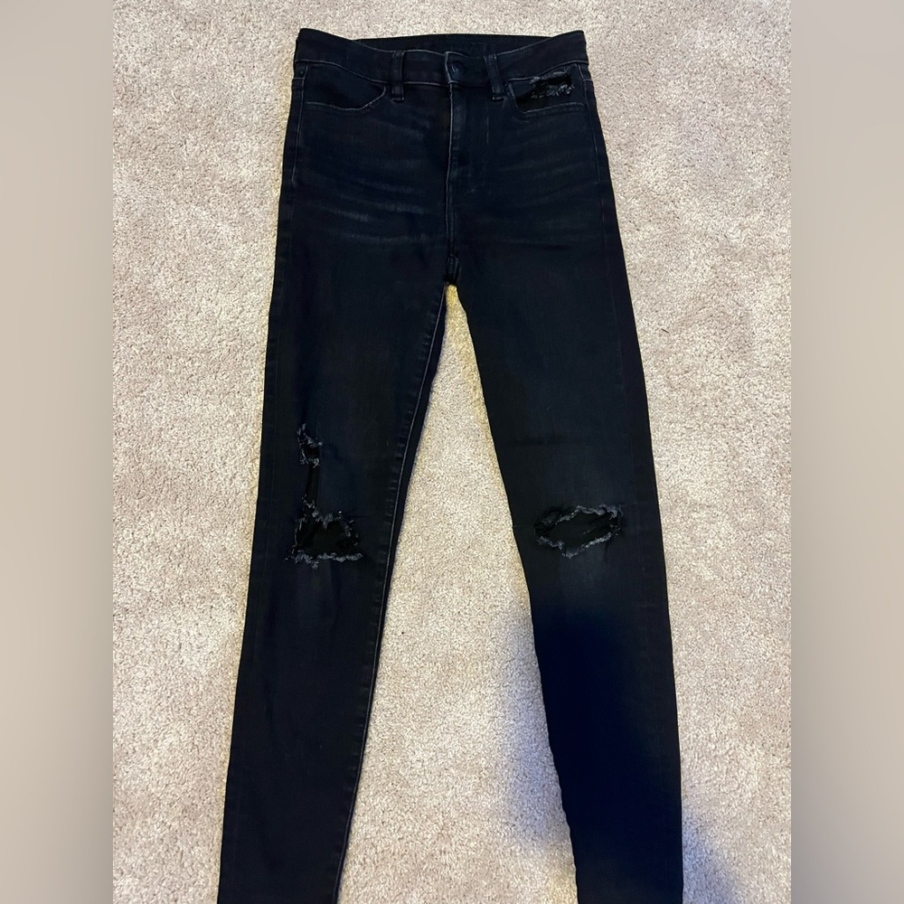 American Eagle Next Level High-Waisted Jeans in Black US 2